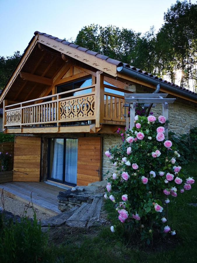 Saint-Lattier Chalet Le Clos De L'Orme מראה חיצוני תמונה
